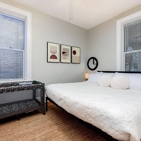 Blissful Bungalow With Comfy King And Queen Beds Villa